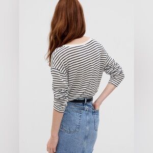 Linen Blend Crewneck Long Sleeve Tee